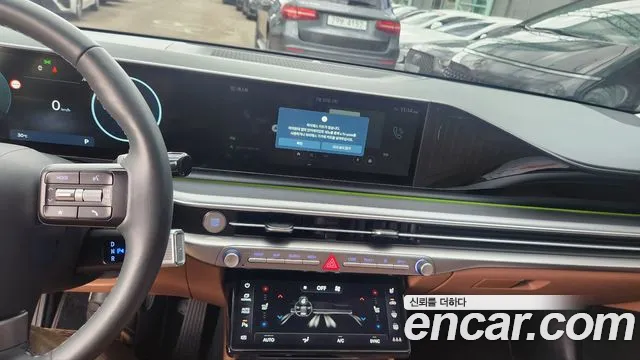 Hyundai Grandeur Grandeur (GN7) 2.5 Бензин 2WD — Фото автомобиля 3