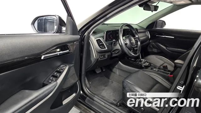 Kia Seltos Бензин 1.6 турбо 2WD — Фото автомобиля 10