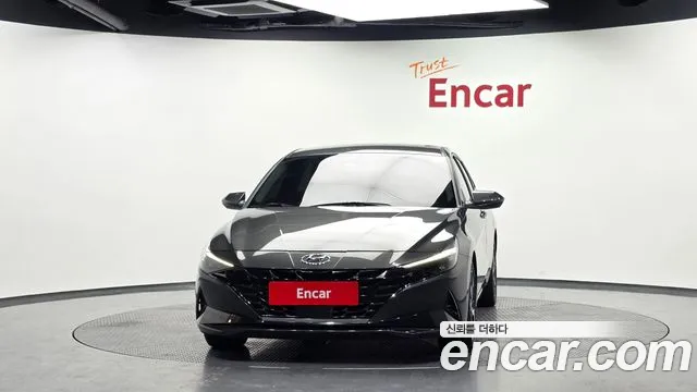 Hyundai Avante CN7 — Фото автомобиля 3