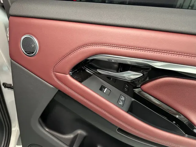 Land Rover Range Rover Evoque — Фото автомобиля 12