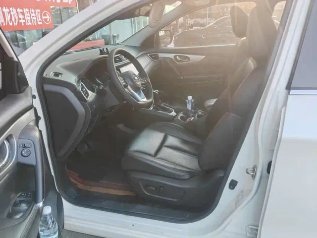 Nissan Qashqai — Фото автомобиля 4