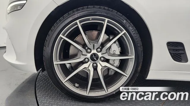 Genesis G70 Новый G70 Бензин 2.5T 2WD — Фото автомобиля 5