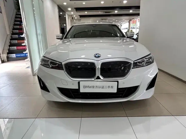 BMW i3 — Фото автомобиля 2