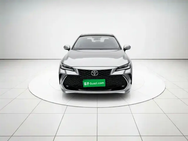 Toyota Avalon — Фото автомобиля 2