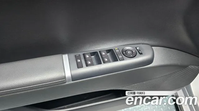Hyundai Grandeur GN7 — Фото автомобиля 30