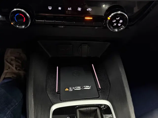 Chevrolet Monza — Фото автомобиля 12