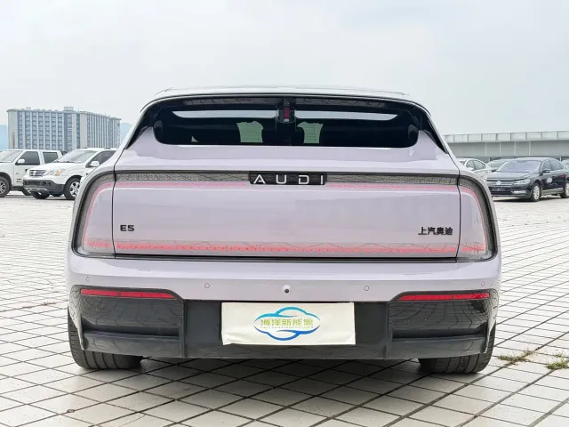 Audi E5 Sportback — Фото автомобиля 6