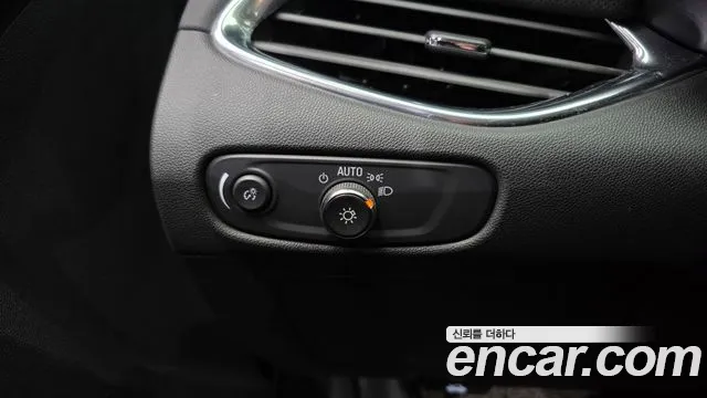 Chevrolet Malibu — Фото автомобиля 19
