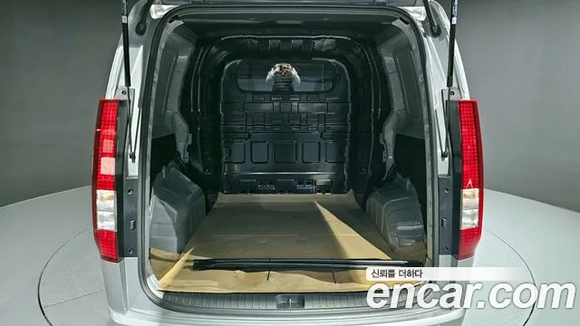 Hyundai Staria Staria — Фото автомобиля 20