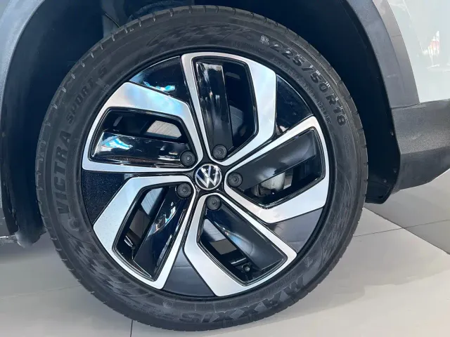 Volkswagen Tharu — Фото автомобиля 12