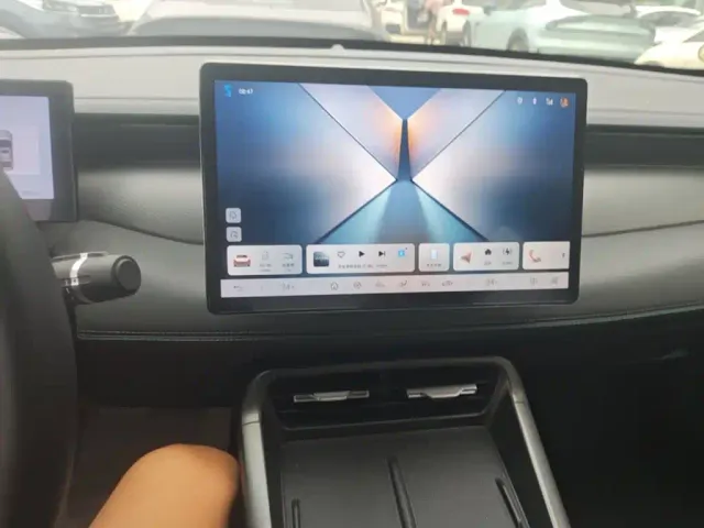BYD Qin L — Фото автомобиля 12