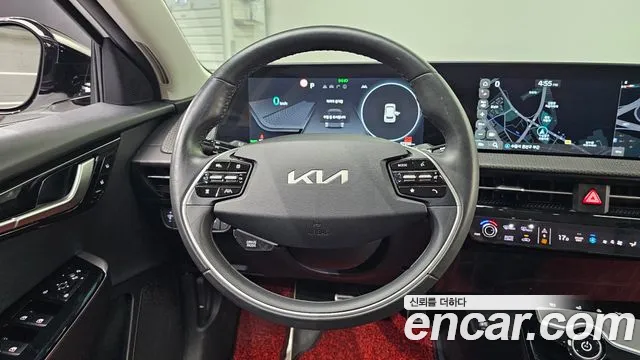Kia EV6 — Фото автомобиля 13