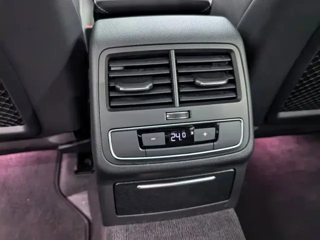 Audi A4L — Фото автомобиля 13