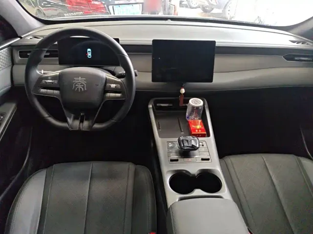 BYD Qin PLUS — Фото автомобиля 9