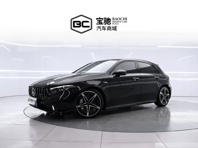 Фотография автомобиля — Mercedes-Benz A-Class AMG