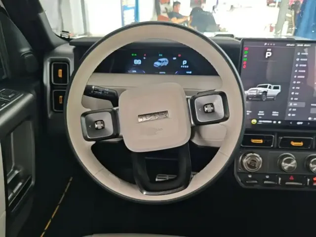 iCAR V23 — Фото автомобиля 10