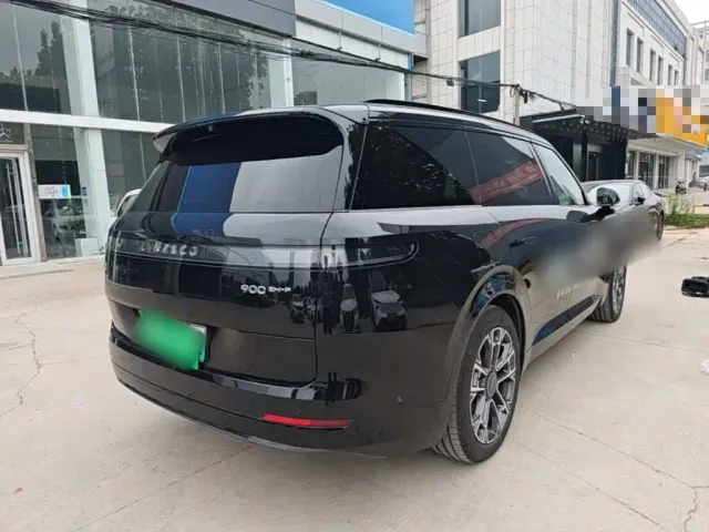 Lynk & Co 900 — Фото автомобиля 6