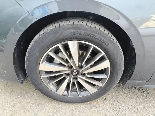 Changan Qiyuan A05 — Фото автомобиля 22