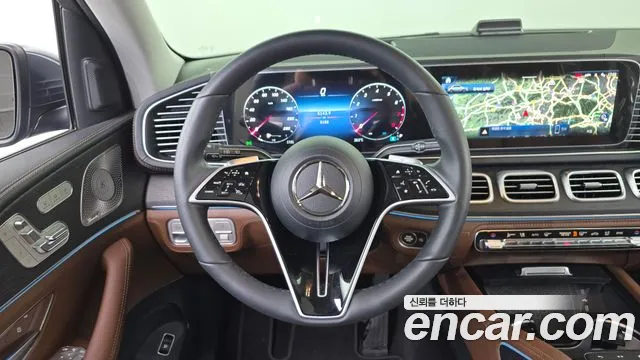 Mercedes-Benz GLE-Class — Фото автомобиля 13