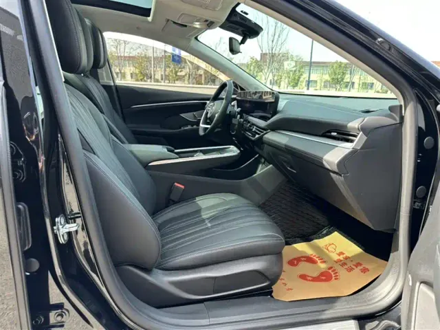 Buick LaCrosse — Фото автомобиля 14