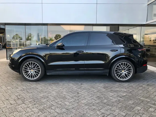 Porsche Cayenne — Фото автомобиля 5