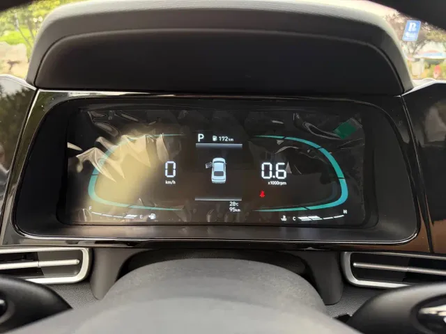Hyundai Elantra — Фото автомобиля 7