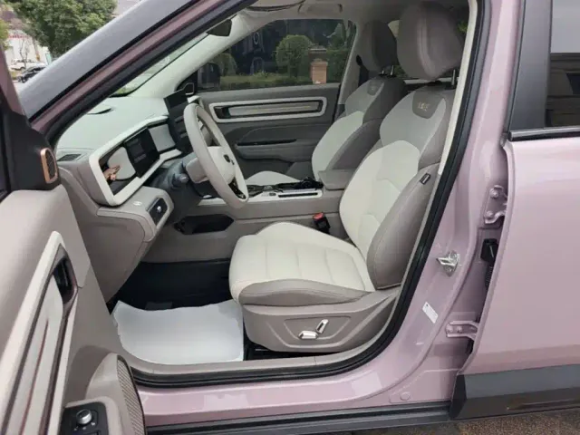Geely ICON — Фото автомобиля 14