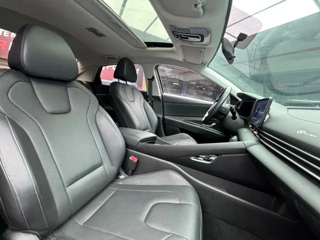 Hyundai Elantra — Фото автомобиля 20