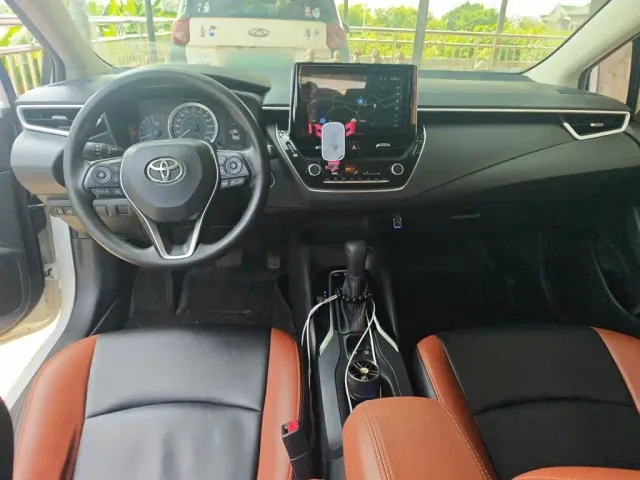 Toyota Corolla — Фото автомобиля 5
