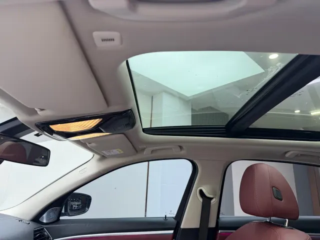 BMW 3 Series — Фото автомобиля 14