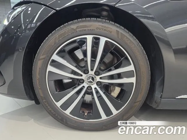 Mercedes-Benz EQE V295 — Фото автомобиля 5