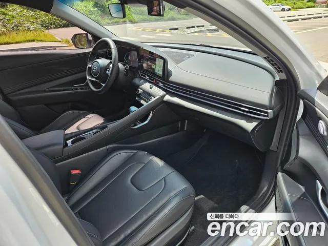 Hyundai Avante CN7 — Фото автомобиля 14