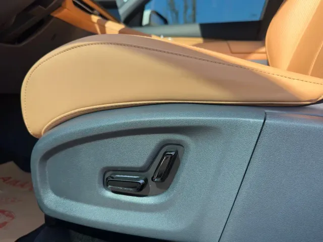Geely Galaxy Starship 7 EM-i — Фото автомобиля 19