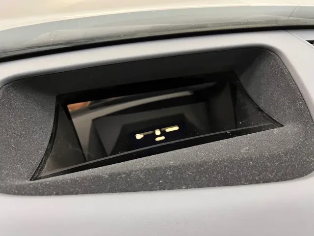 Xiaomi SU7 — Фото автомобиля 28