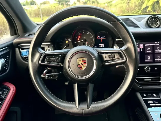 Porsche Macan — Фото автомобиля 8