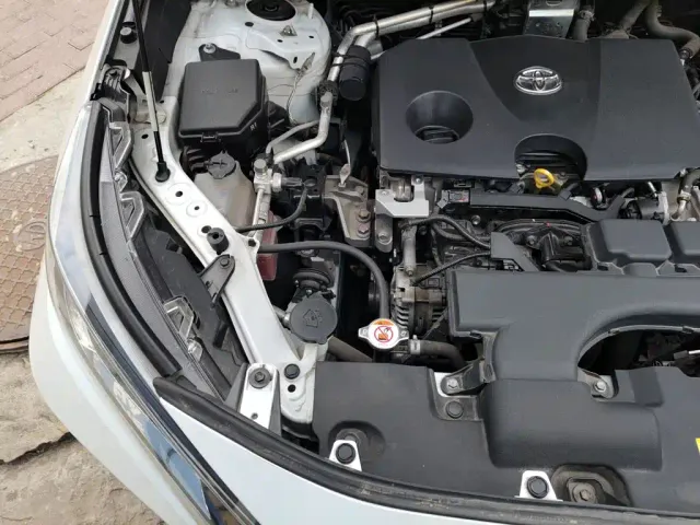 Toyota RAV4 — Фото автомобиля 20