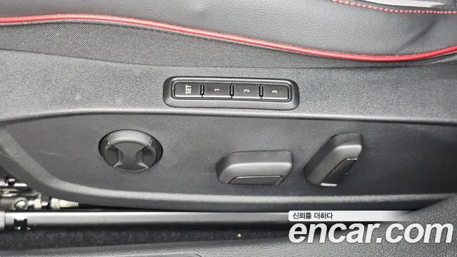 Volkswagen Golf 8th Gen — Фото автомобиля 16