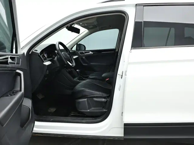 Volkswagen Tiguan L — Фото автомобиля 10