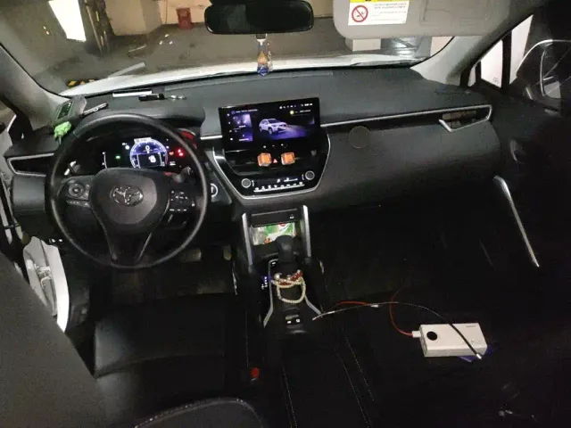 Toyota Corolla Cross — Фото автомобиля 12