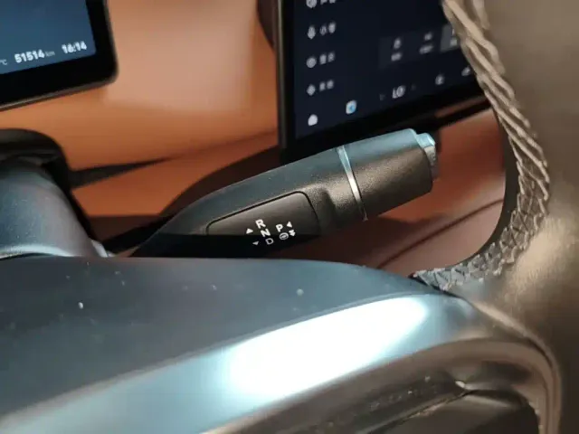 Leapmotor C10 — Фото автомобиля 13