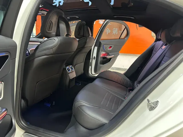 Mercedes-Benz C-Class — Фото автомобиля 8