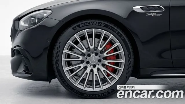 Mercedes-Benz E-Class — Фото автомобиля 5