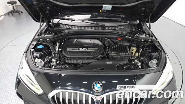 BMW 1 Series F40 — Фото автомобиля 6