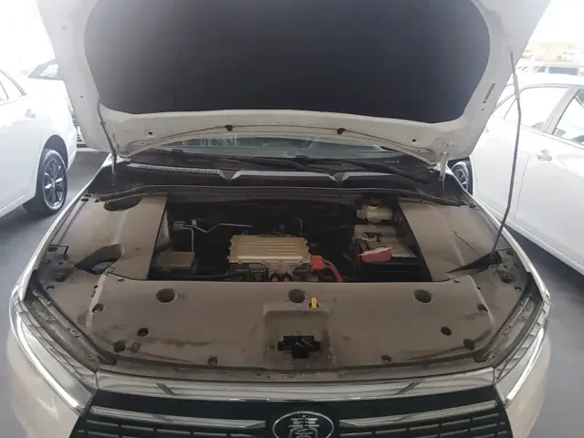 BYD Qin — Фото автомобиля 19