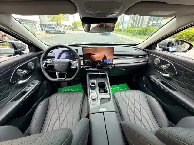 Chery Arrizo 8 PRO — Фото автомобиля 14