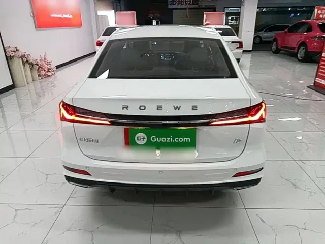 Roewe i5 — Фото автомобиля 5