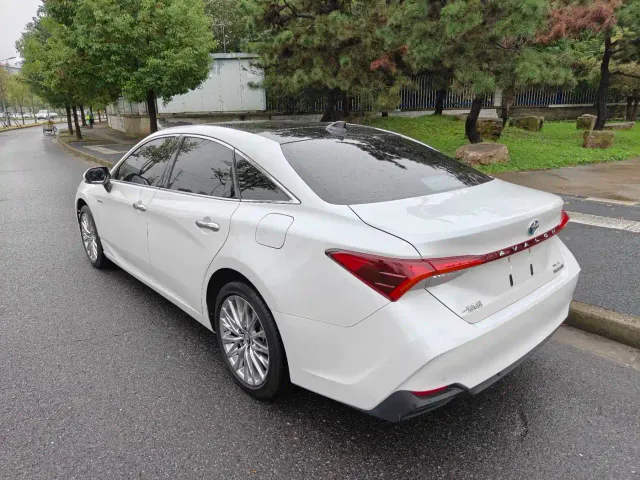 Toyota Avalon — Фото автомобиля 5