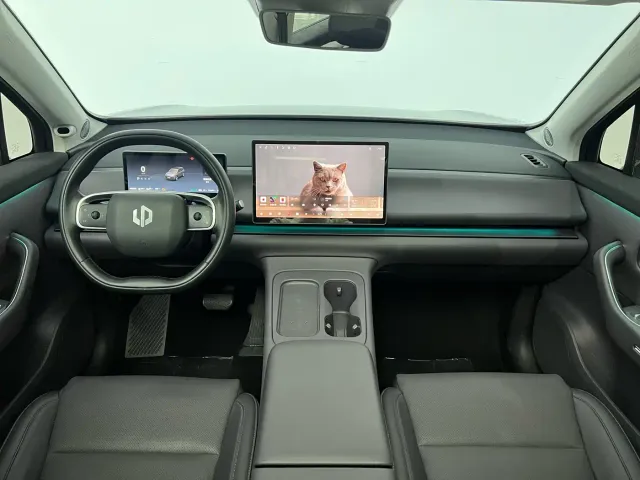 Leapmotor C10 — Фото автомобиля 6