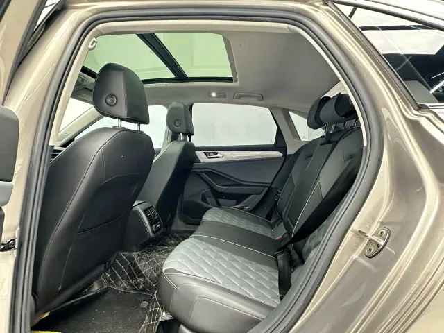 Volkswagen Sagitar — Фото автомобиля 5