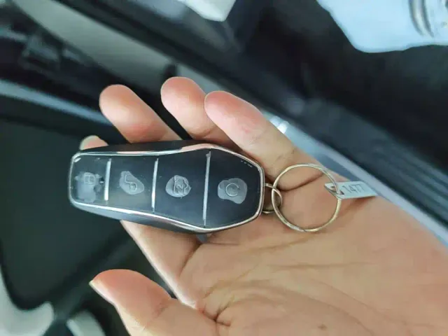 BYD Seal 05 DM-i — Фото автомобиля 8
